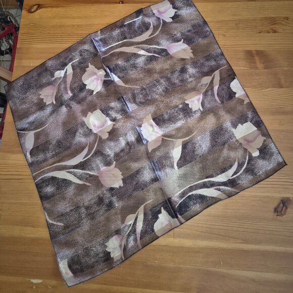 Lot of 13 light scarves - Picture 9 of 14